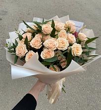 Букет Кремовые розы Латте в Русском
