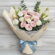 Букет цветов из:  Лизиантусы в Русском