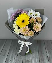 Букет цветов из:  Розы, Герберы и Хризантемы в Русском