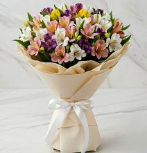Букет цветов из:  Альстромерии в Русском