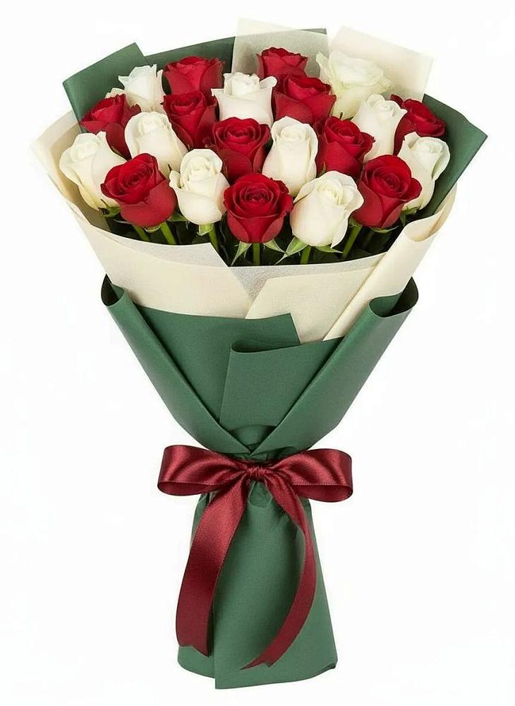 Букет Микс из красных и белых роз в Русском