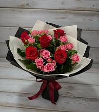 Букет цветов из:  Розы в Русском
