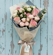 Букет цветов из:  Розы #REPLACE_PRED# Русском