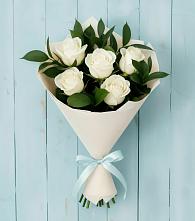 Букет цветов из:  Розы в Русском