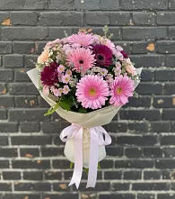 Букет цветов из:  Герберы и Хризантемы в Русском