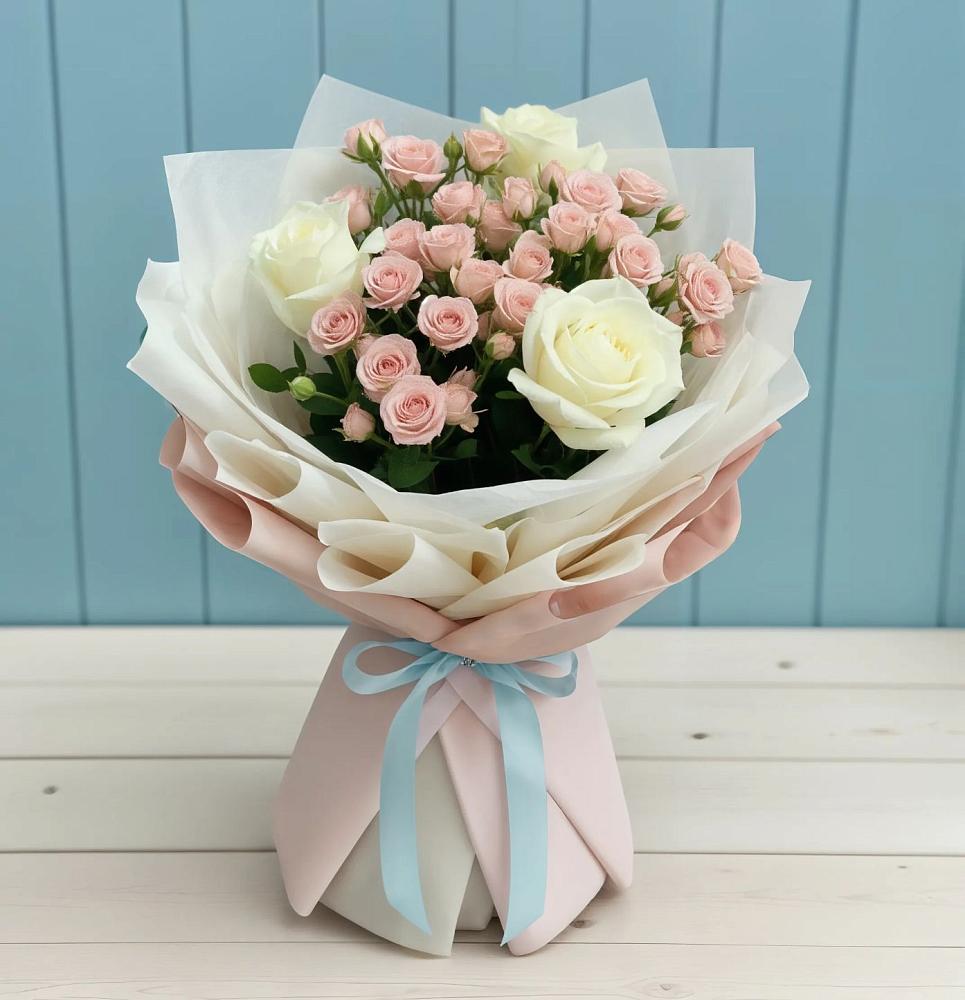 Букет цветов из: Розы в Русском