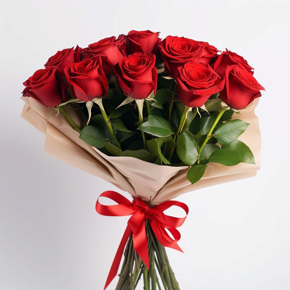 Букет 11 Красных роз Эдлесс Лав в Русском